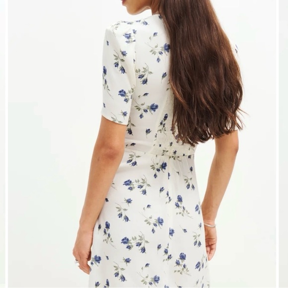 Reformation | White and Blue Floral Brittney Mini Dress in Nightingale ~ US 8 - Picture 5 of 12